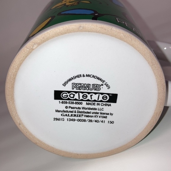 Snoopy and Woodstock holiday lights mug - Picture 4 of 5